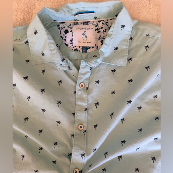 Palm Tree button up - Picture 2 of 3